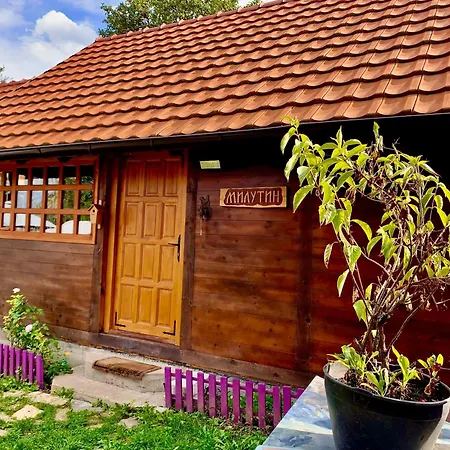 Brvnare Mrkic Lodge Kremna