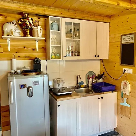 ロッジ Brvnare Mrkic