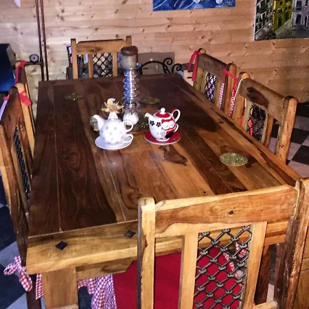 Lodge Brvnare Mrkic *